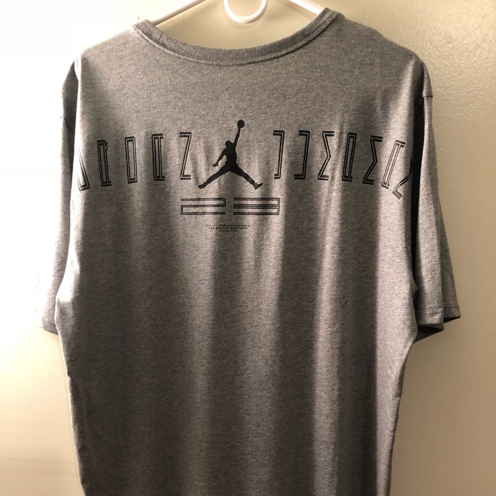 Jordan’s Retro 11s T-Shirt Cool Gray XL